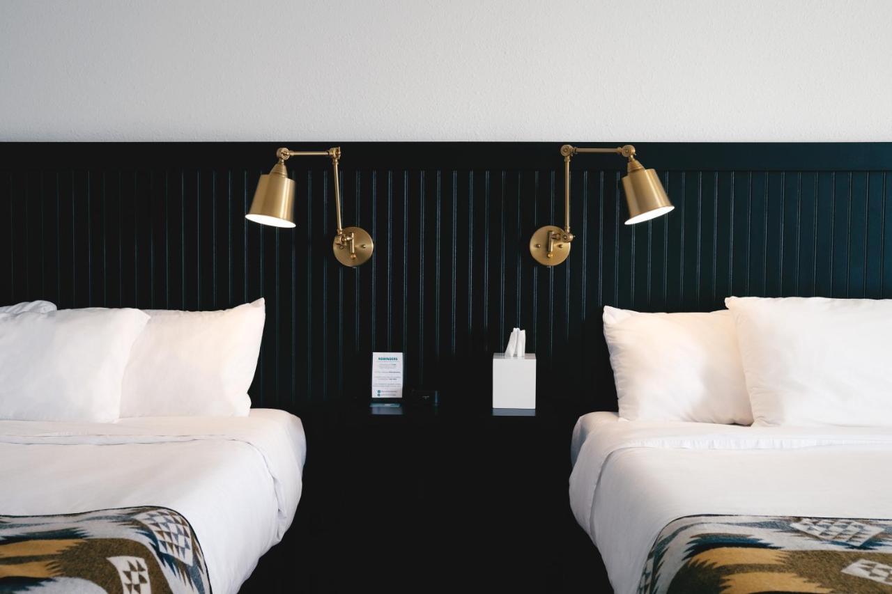 Jackalope Motor Lodge Пайндейл Екстериор снимка
