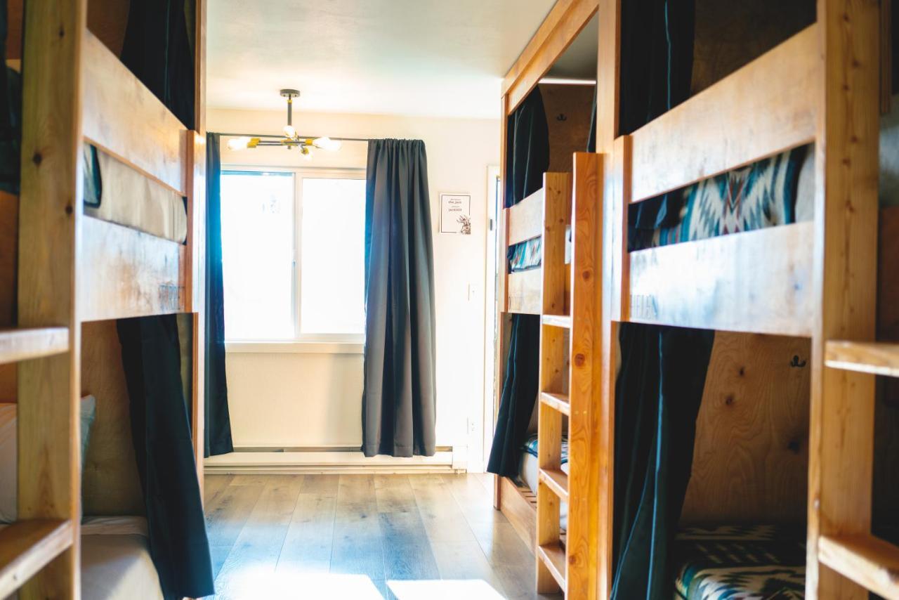Jackalope Motor Lodge Пайндейл Екстериор снимка